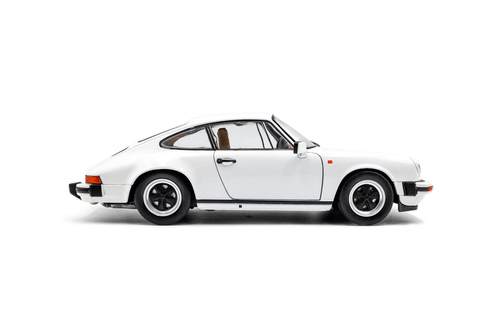 Solido 1974 Porsche 911 Carrera 3.0 SC White 1:18 Scale Diecast Model