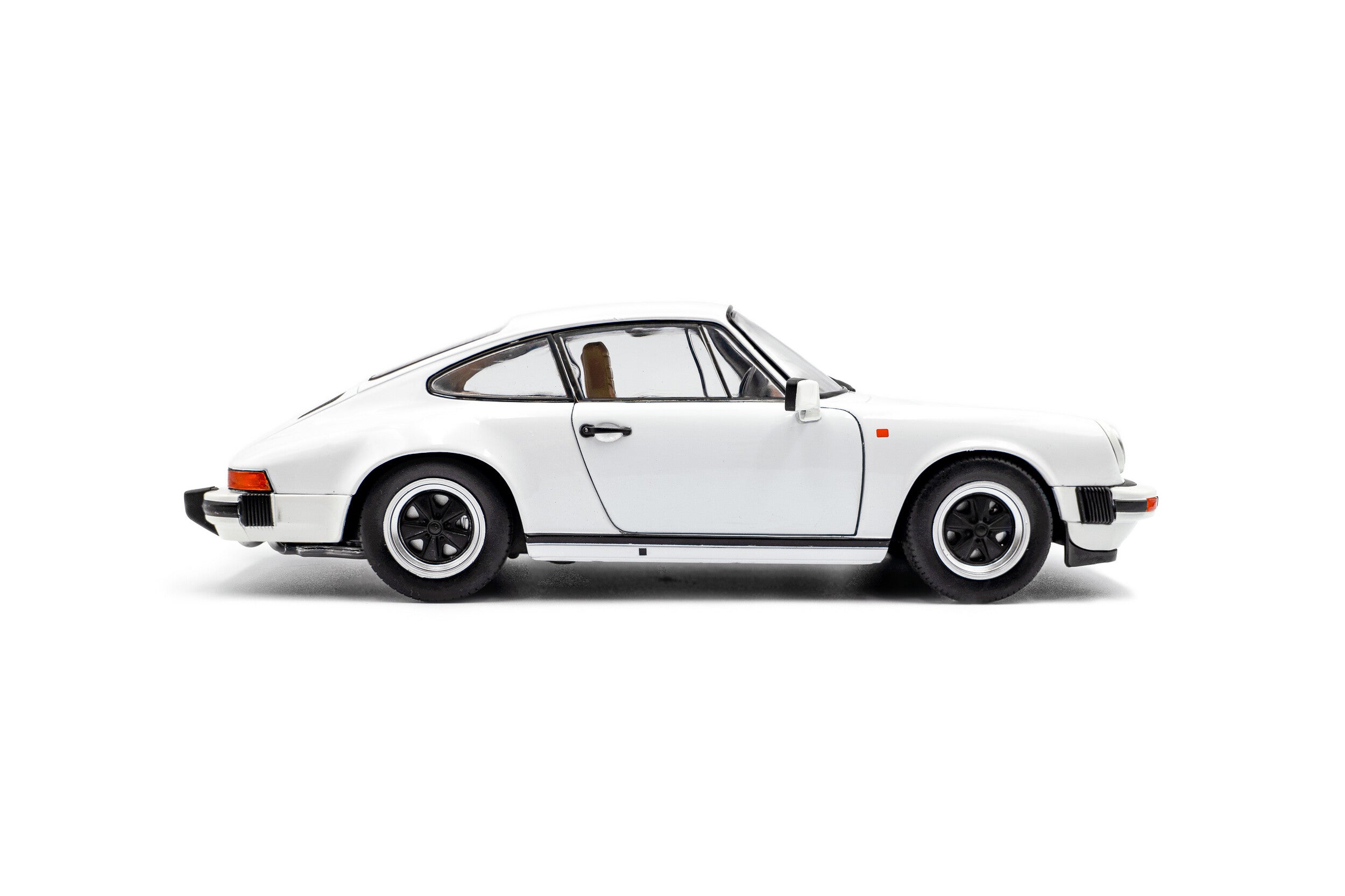 Solido 1974 Porsche 911 Carrera 3.0 SC White 1:18 Scale Diecast Model